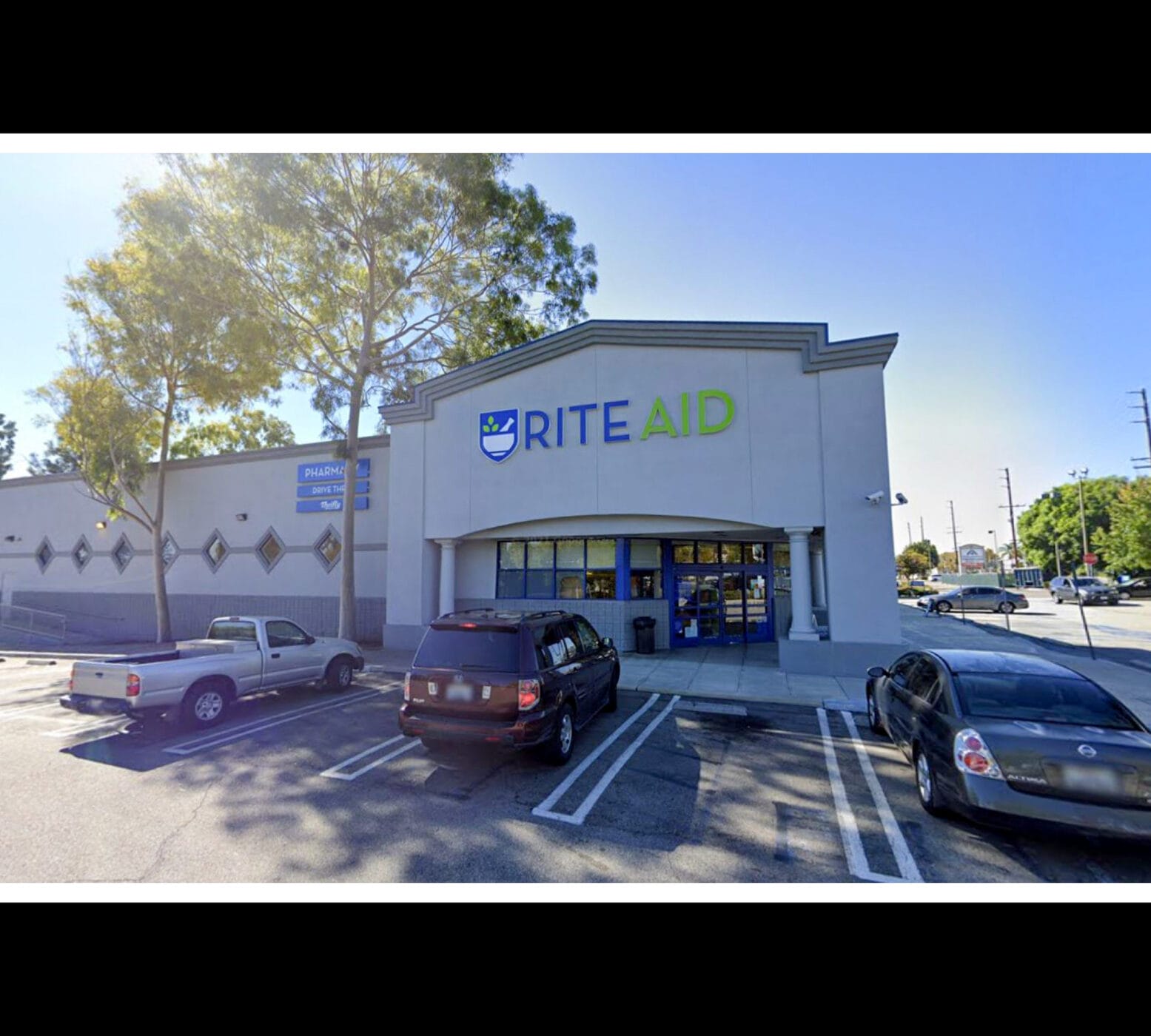 1700 W WHITTIER BLVD