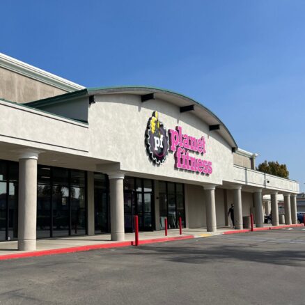 Front building facade of Planet Fitness at National City Plaza.